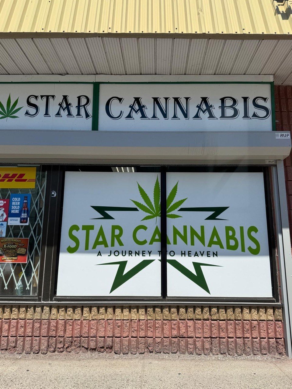 Star Cannabis storefront in Mississauga